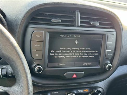 Used 2024 Kia Soul LX w/ Option Group 015 FWD image 13