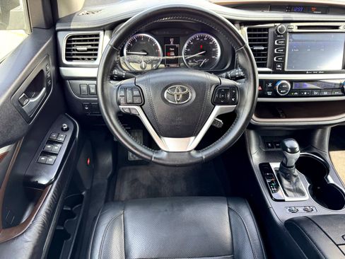 Used 2016 Toyota Highlander Limited w/ Protection Package #3 image 26