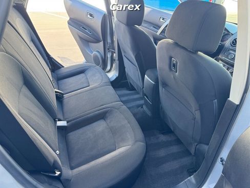 Used 2013 Nissan Rogue S FWD image 17