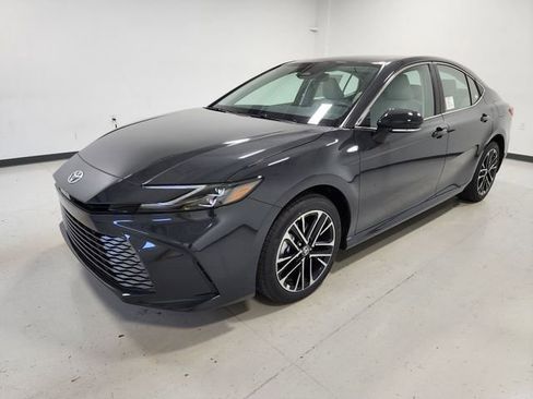 New 2026 Toyota Camry XLE AWD/4WD image 3