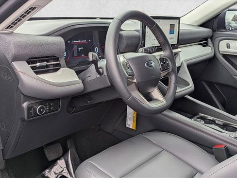 New 2026 Ford Explorer Active image 3