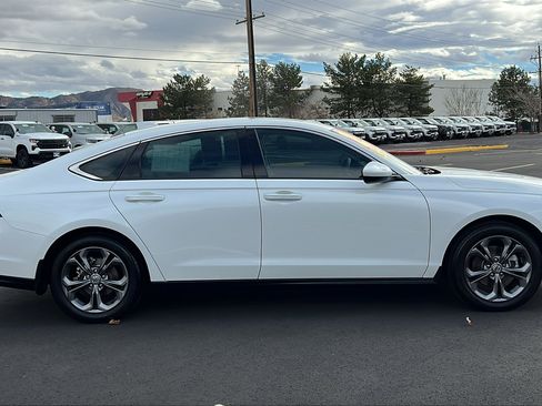 Used 2024 Honda Accord EX image 4