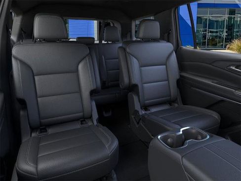 New 2026 Chevrolet Traverse LT image 17