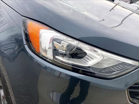 Used 2024 Ford Edge SE w/ Black Appearance Package image 32