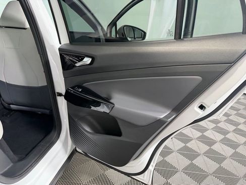 Used 2022 Volkswagen ID.4 Pro S w/ Gradient Package image 32