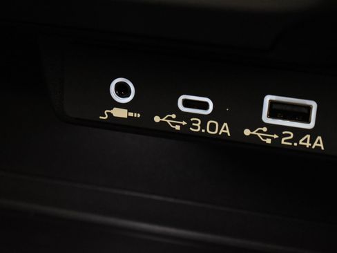 Used 2025 Subaru Crosstrek 2.5i Limited AWD/4WD image 31