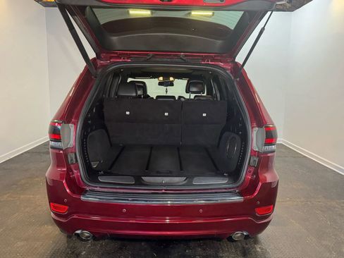 Used 2015 Jeep Grand Cherokee Overland w/ Advanced Technology Group RWD image 32