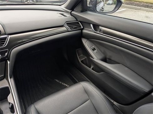 Used 2022 Honda Accord Sport image 17