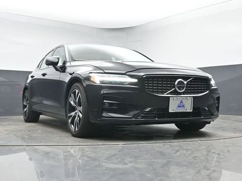 Used 2024 Volvo S60 B5 Plus w/ Climate Package AWD/4WD image 11