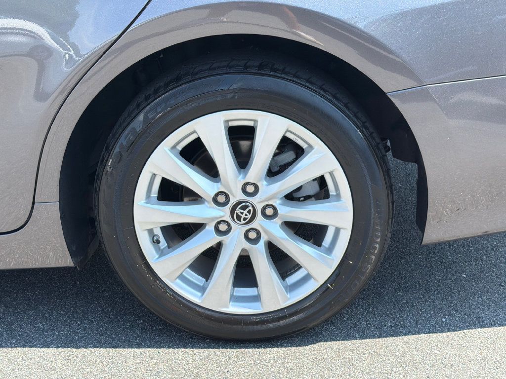 Used 2019 Toyota Camry LE w/ Convenience Package FWD image 21