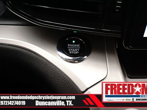 Used 2021 Ford Explorer XLT image 35