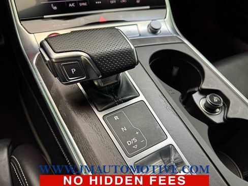 Used 2020 Audi S6 Prestige w/ Prestige Package image 31