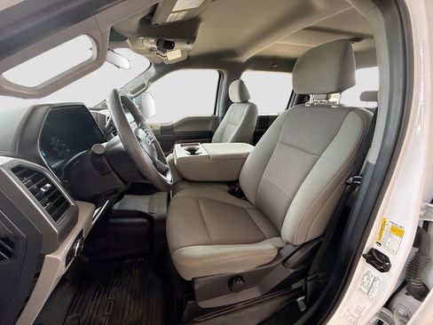 Used 2021 Ford F250 XL w/ Power Equipment Group image 20