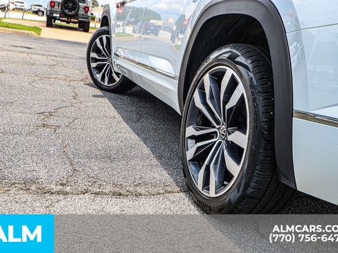 Used 2023 Volkswagen Atlas SEL Premium image 14