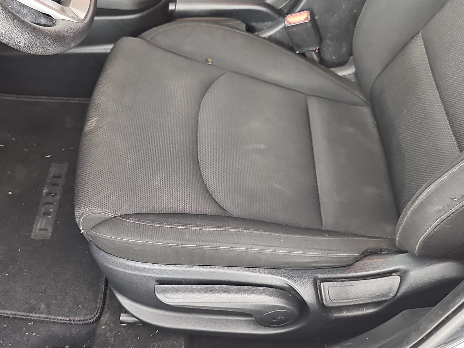 Used 2024 Kia Forte LXS w/ LXS Technology Package FWD image 25