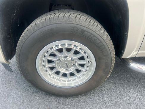Used 2009 Chevrolet Silverado 1500 W/T RWD image 9