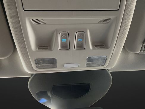 New 2025 Ford Escape SE w/ PHEV Premium Package FWD image 26