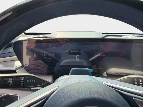 New 2026 Buick Enclave Avenir w/ Super Cruise Package FWD image 28