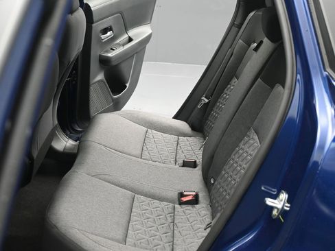 New 2026 Nissan Kicks SV AWD/4WD image 18