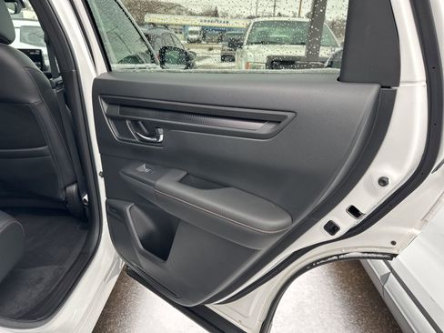 Used 2025 Honda CR-V Sport-L image 29