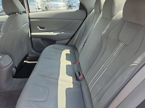 Used 2023 Hyundai Elantra SEL w/ Convenience Package FWD image 11