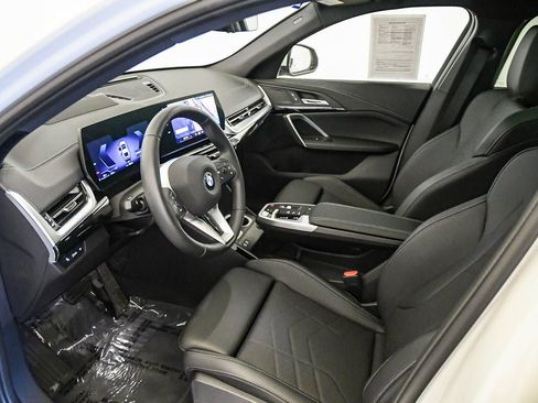 Used 2026 BMW X2 xDrive28i w/ Technology Package AWD/4WD image 16
