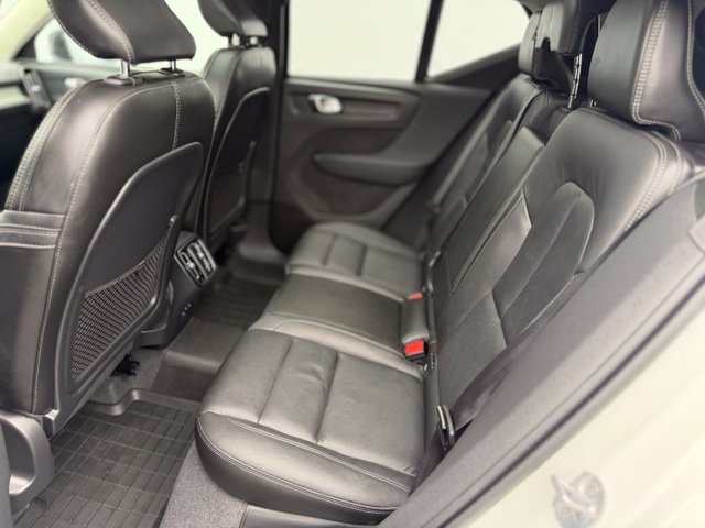 Used 2024 Volvo XC40 B5 Plus w/ Climate Package AWD/4WD image 22
