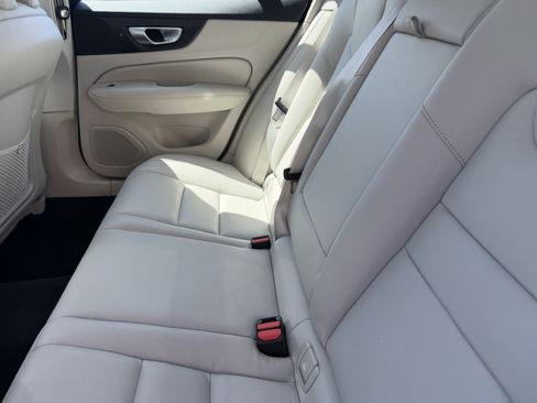 Certified 2025 Volvo S60 B5 Plus AWD/4WD image 16