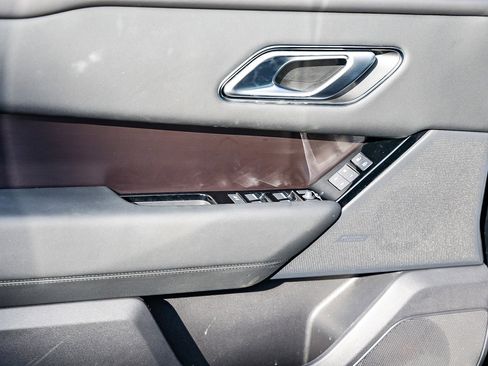 Used 2026 Land Rover Range Rover Velar Dynamic SE image 21