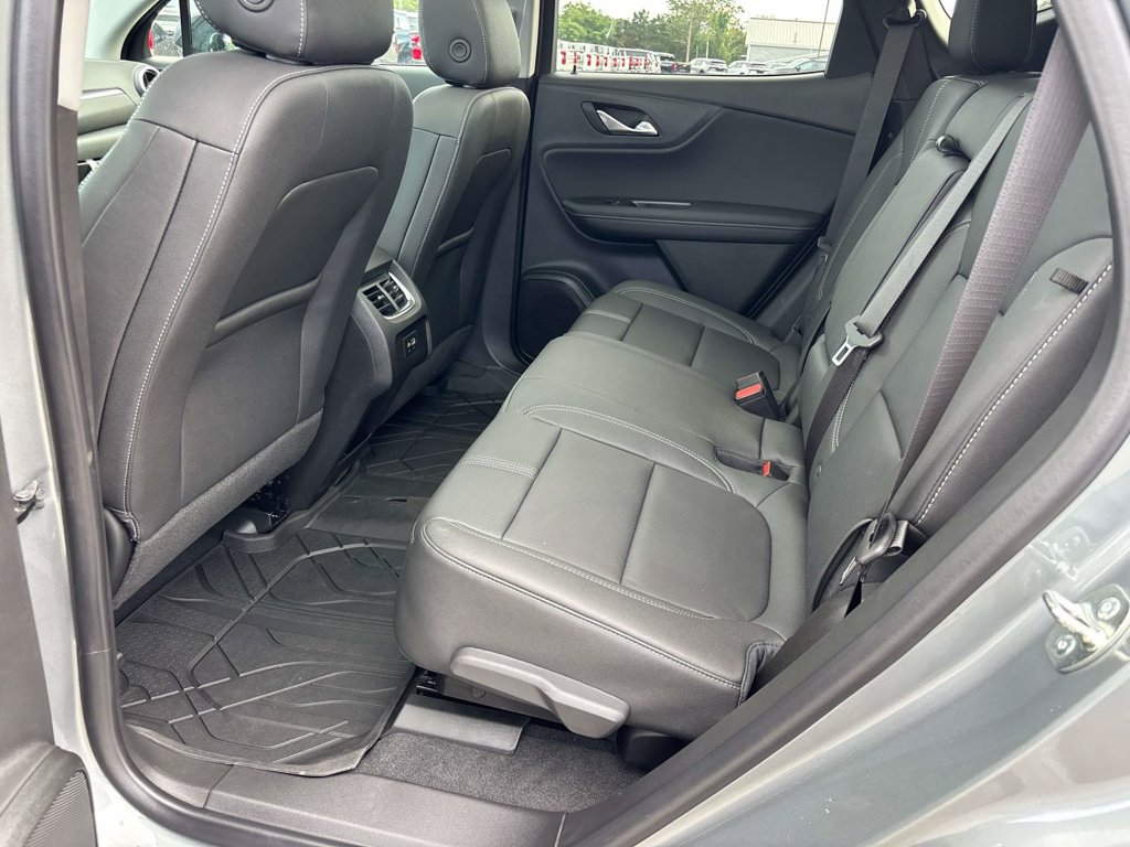 New 2026 Chevrolet Blazer LT w/ Midnight/Sport Edition AWD/4WD image 7