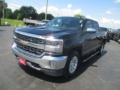 Used 2018 Chevrolet Silverado 1500 LTZ AWD/4WD image 11