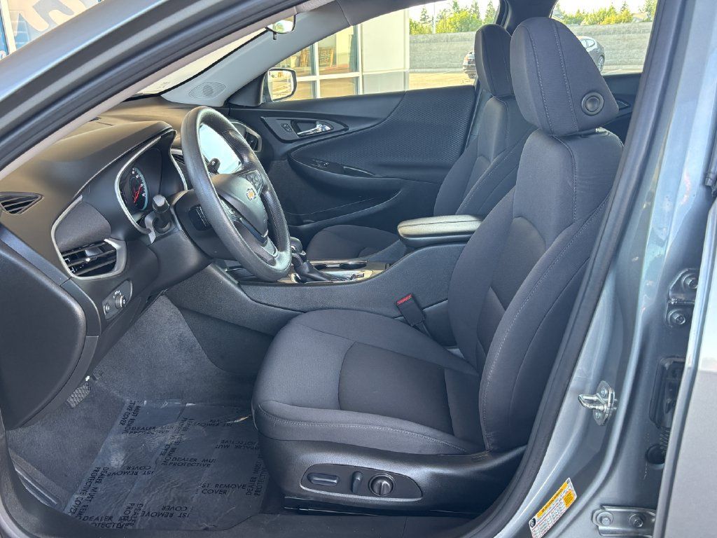 Used 2024 Chevrolet Malibu LT FWD image 21