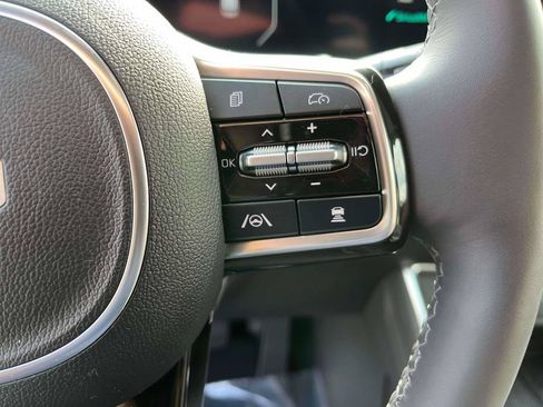 Certified 2026 Kia Carnival SX Prestige FWD image 20