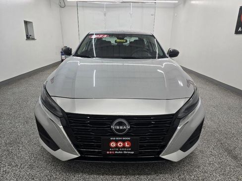 Used 2024 Nissan Altima 2.5 S FWD image 3
