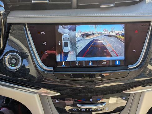 Used 2022 Cadillac XT6 Premium Luxury w/ Technology Package image 25