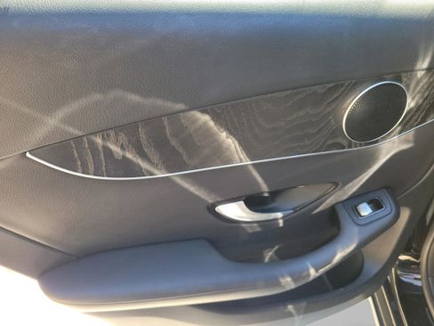 Certified 2018 Mercedes-Benz GLC 300 image 9