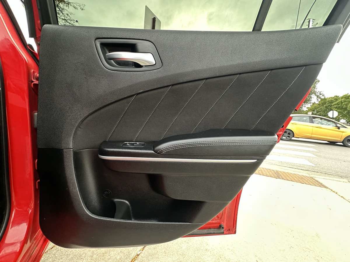 Used 2023 Dodge Charger SXT RWD image 33