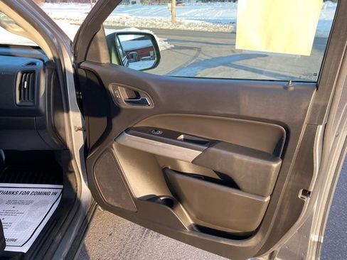 Used 2022 Chevrolet Colorado LT w/ Fleet Safety Package image 21