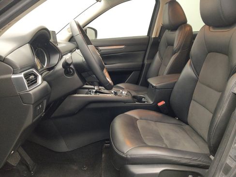 Used 2018 MAZDA CX-5 Touring image 17