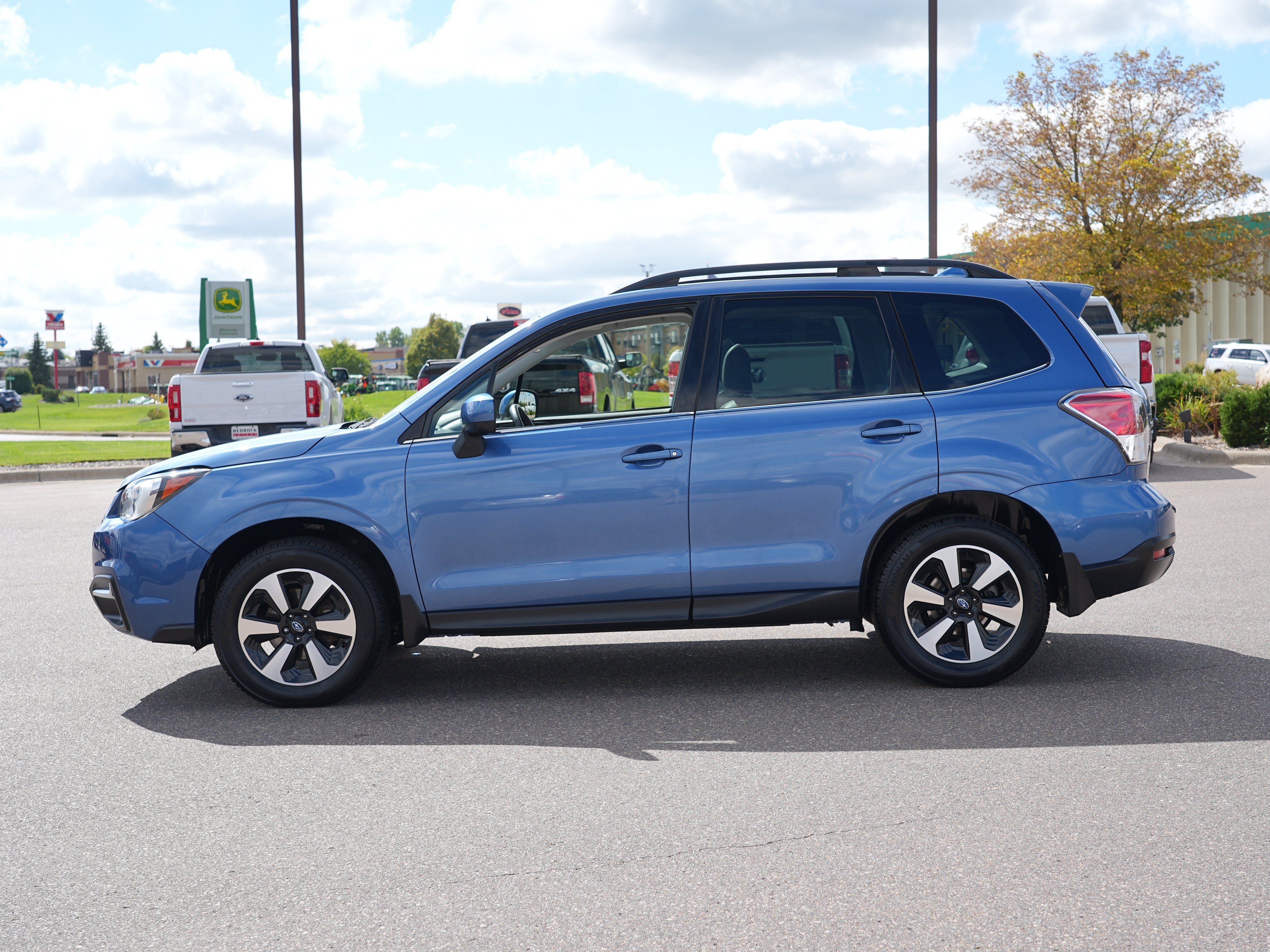 Used 2018 Subaru Forester 2.5i Limited AWD/4WD image 6
