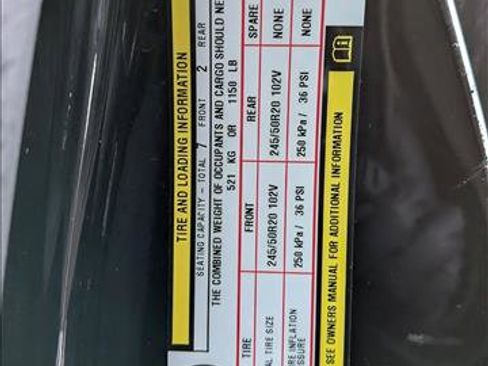 Used 2025 Chrysler Pacifica Limited image 26