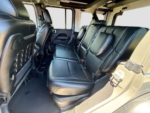 Used 2021 Jeep Wrangler Unlimited Rubicon 4xe w/ Cold Weather Group image 27