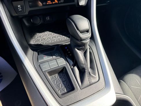 Used 2024 Toyota RAV4 XLE image 17