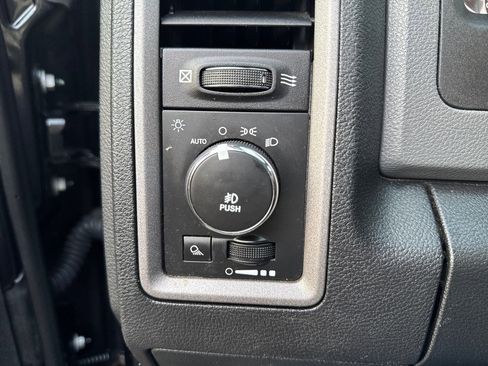 Used 2016 RAM 1500 Express image 14