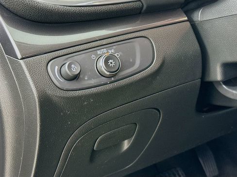 Used 2019 Buick Encore Preferred image 10