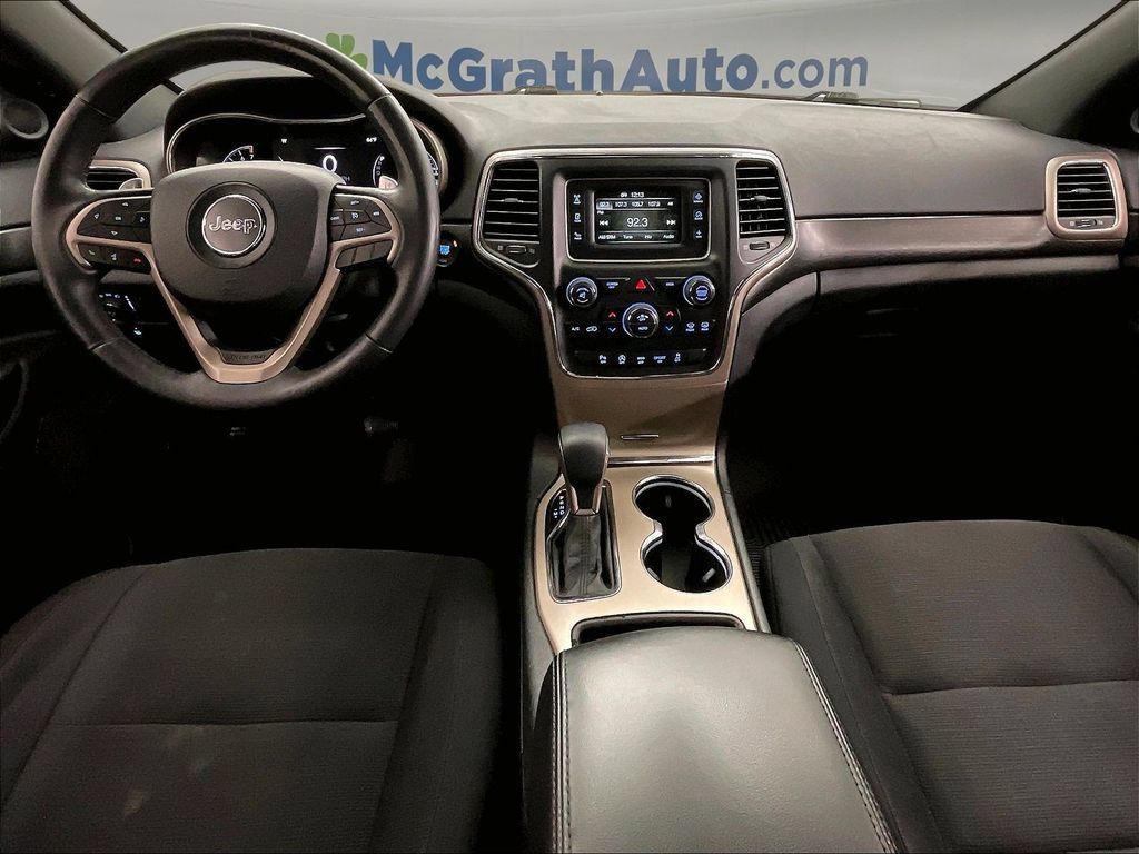 Used 2017 Jeep Grand Cherokee Laredo w/ Quick Order Package 23E AWD/4WD image 20