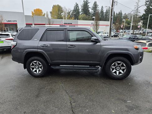 Used 2020 Toyota 4Runner SR5 Premium w/ Moonroof Package image 8