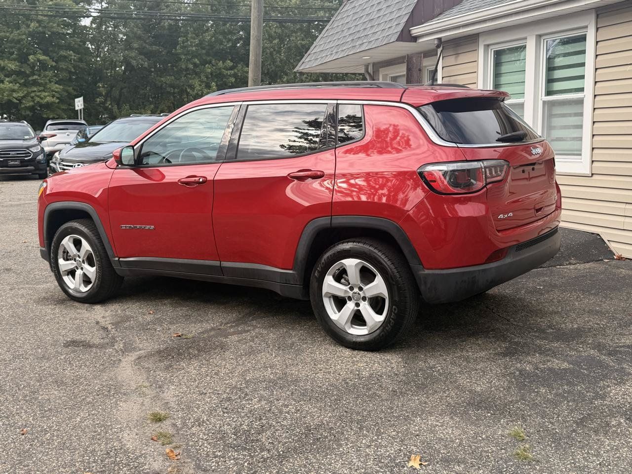 Used 2018 Jeep Compass Latitude AWD/4WD image 4