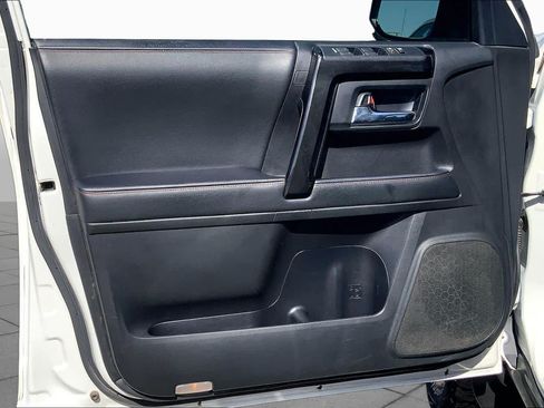 Used 2021 Toyota 4Runner Venture AWD/4WD image 22
