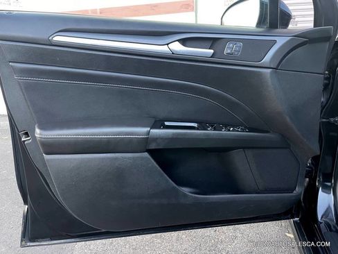 Used 2014 Ford Fusion Titanium image 37